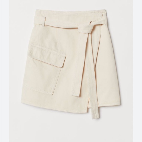 H&M Dresses & Skirts - H&M Wrapover Tie High-Waisted Twill Skirt‎